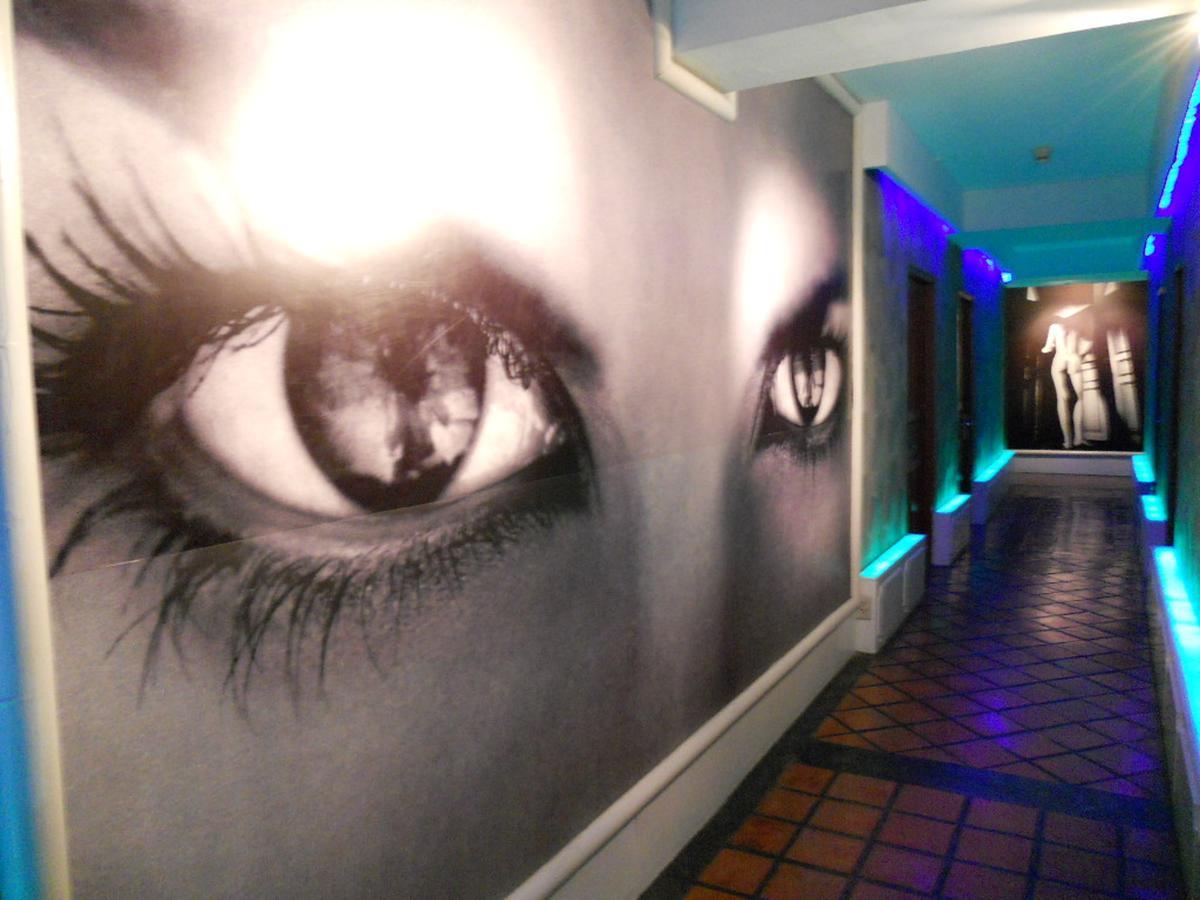 בנגקוק Strand Inn Hotel מראה חיצוני תמונה